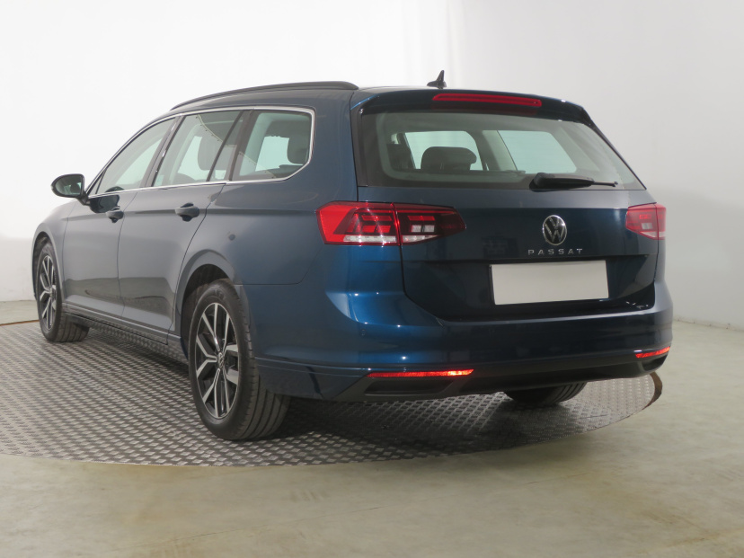 Volkswagen Passat, 2023