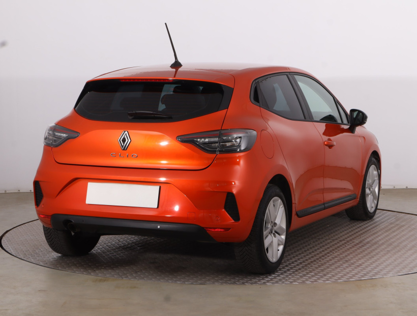 Renault Clio, 2024