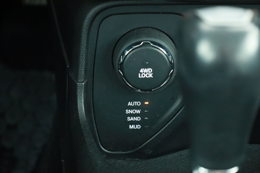 Jeep Renegade, 2016