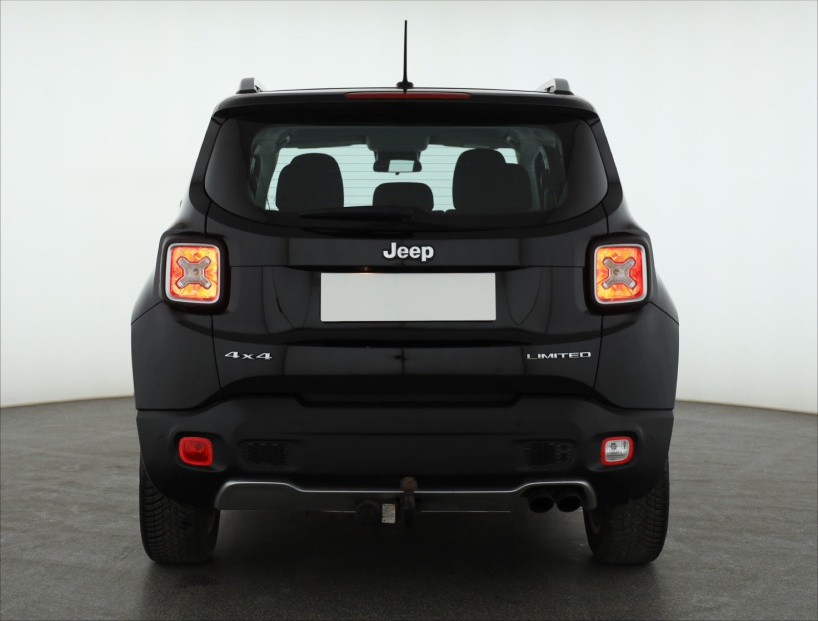 Jeep Renegade, 2016