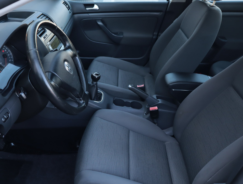 Volkswagen Golf, 2006