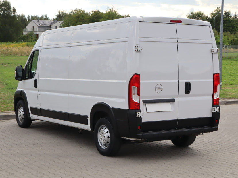 Opel Movano, 2022