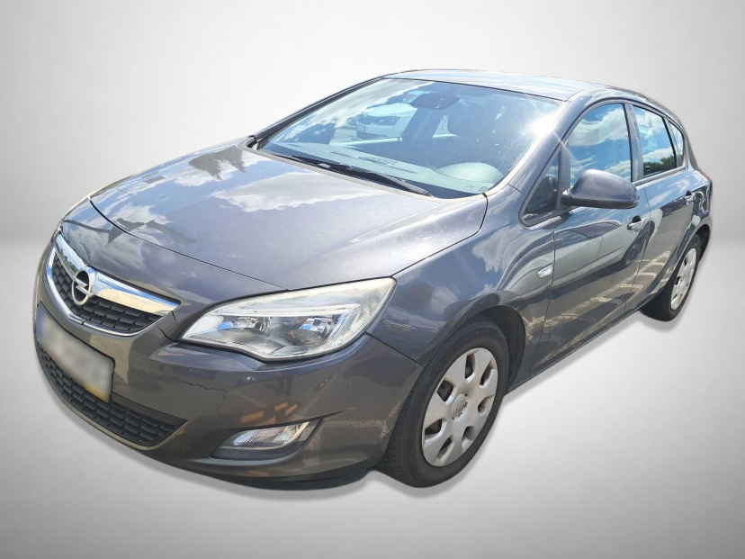 Opel Astra, 2011