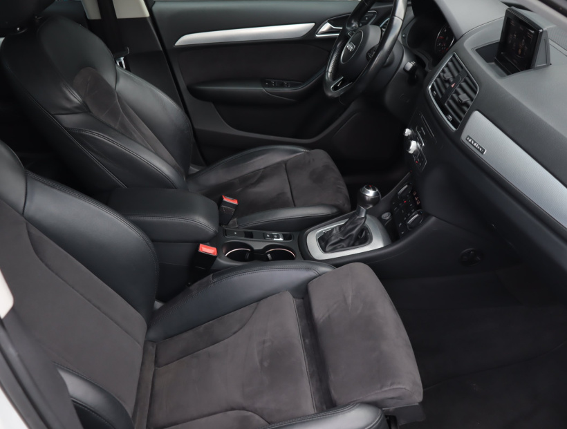 Audi Q3, 2015