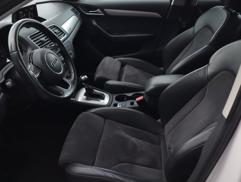 Audi Q3, 2015