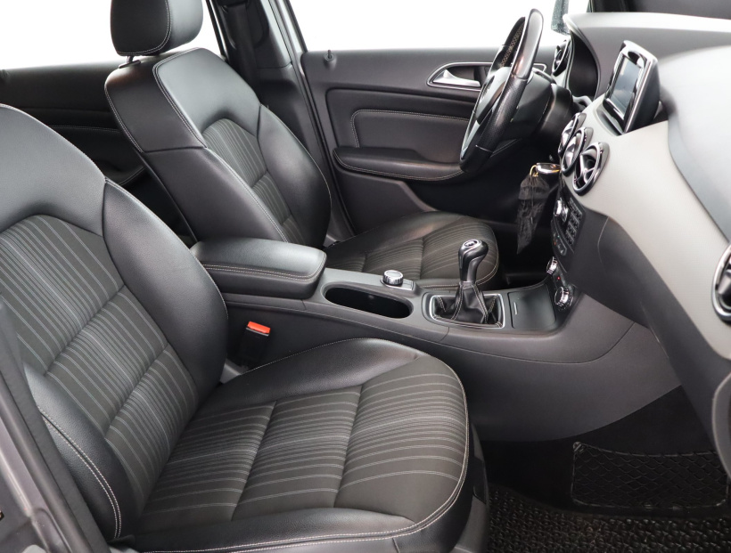 Mercedes-Benz B, 2014