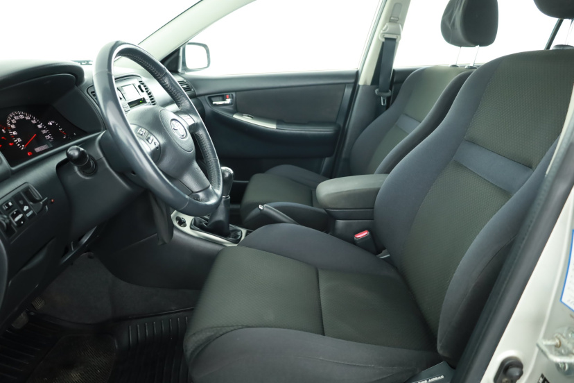 Toyota Corolla, 2005
