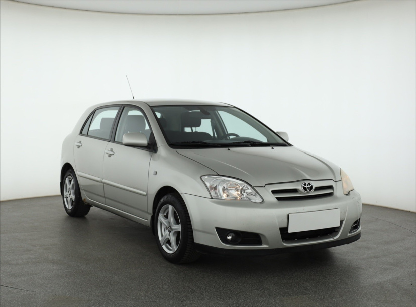 Toyota Corolla, 2005