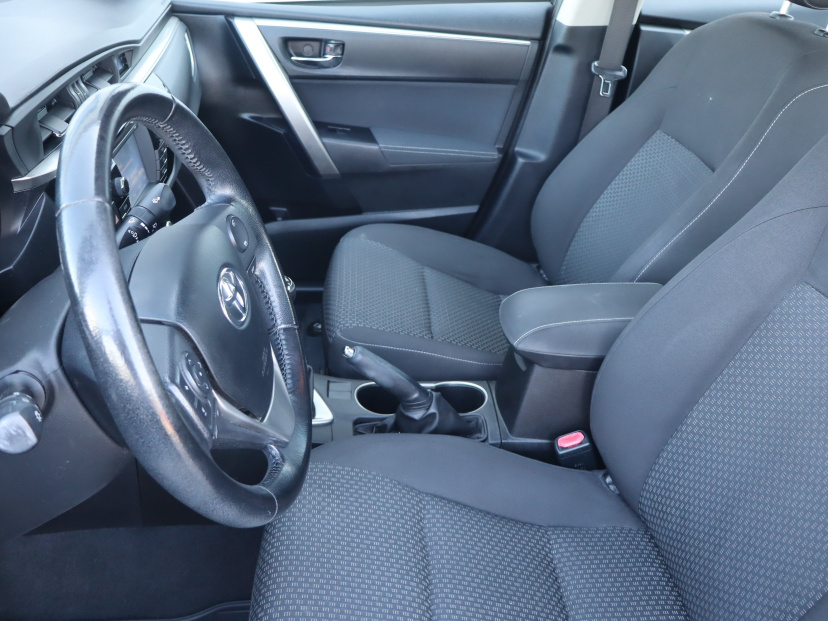 Toyota Corolla, 2013