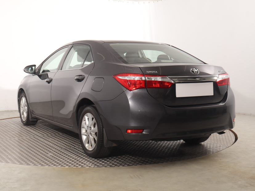 Toyota Corolla, 2013