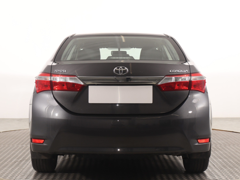 Toyota Corolla, 2013