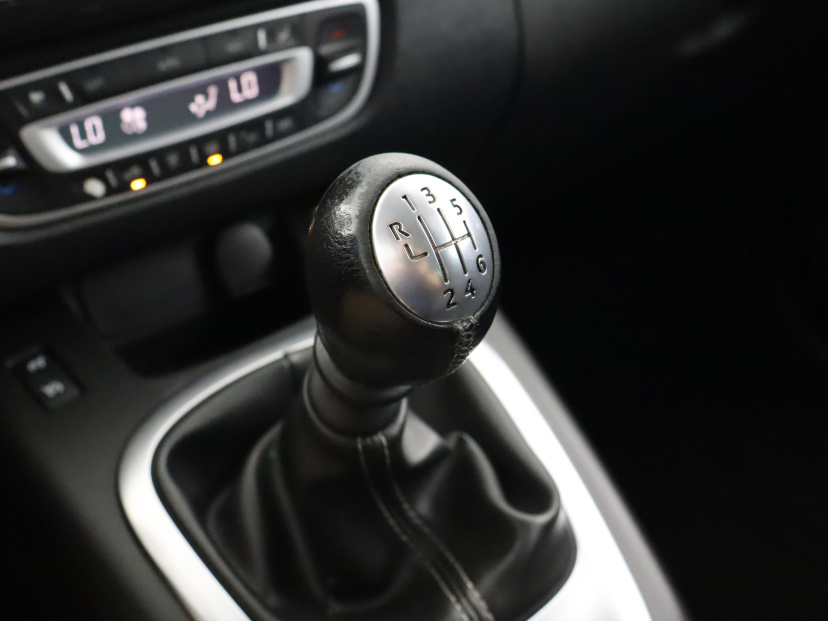 Renault Grand Scenic, 2015