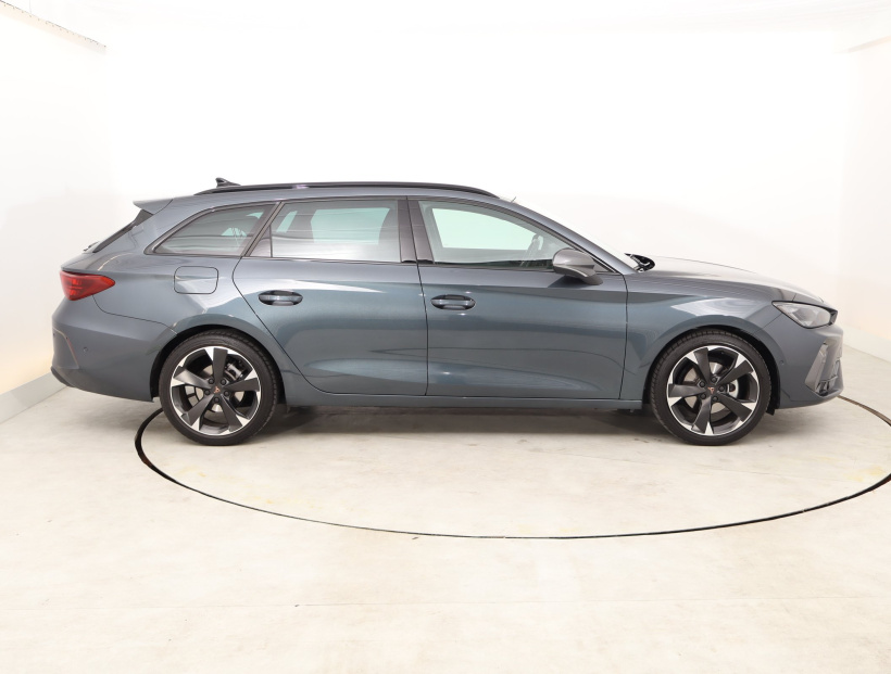 Cupra Leon, 2025