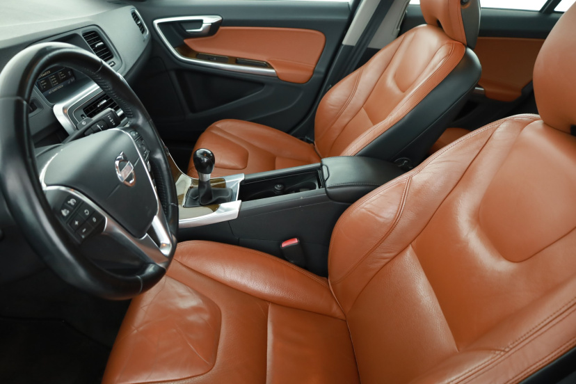Volvo S60, 2011
