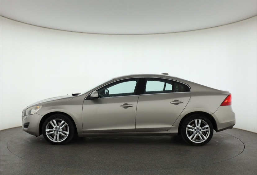 Volvo S60, 2011