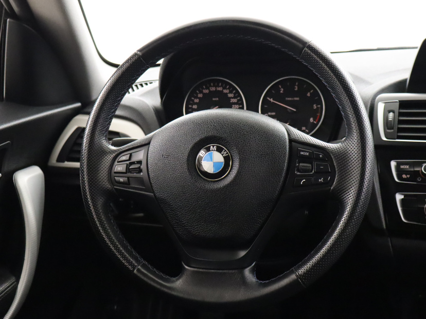 BMW 1, 2015