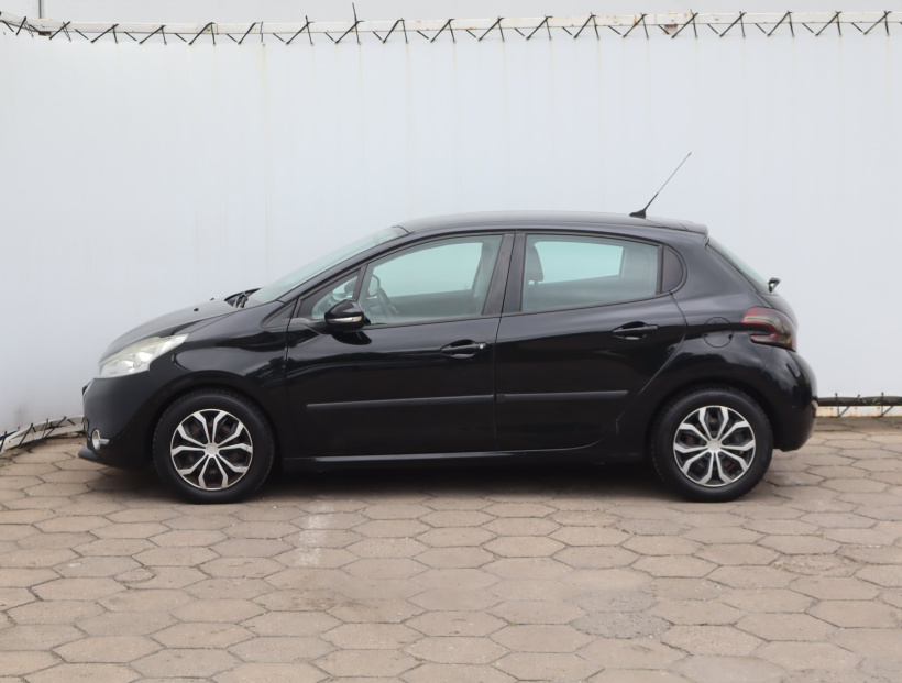 Peugeot 208, 2014