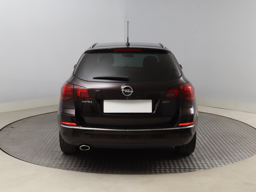 Opel Astra, 2014