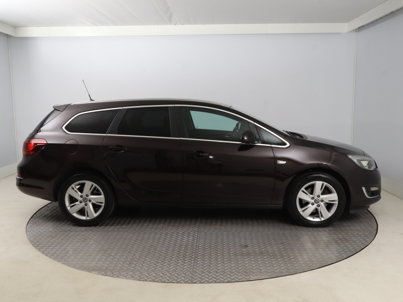 Opel Astra, 2014