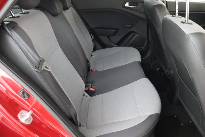 Hyundai i20, 2015