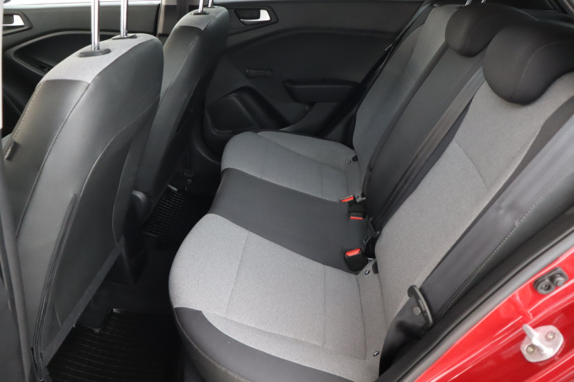 Hyundai i20, 2015
