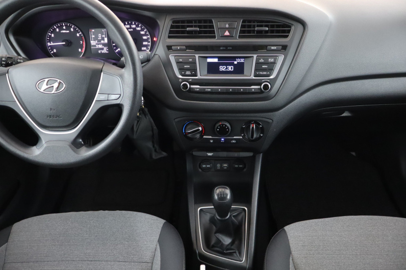 Hyundai i20, 2015