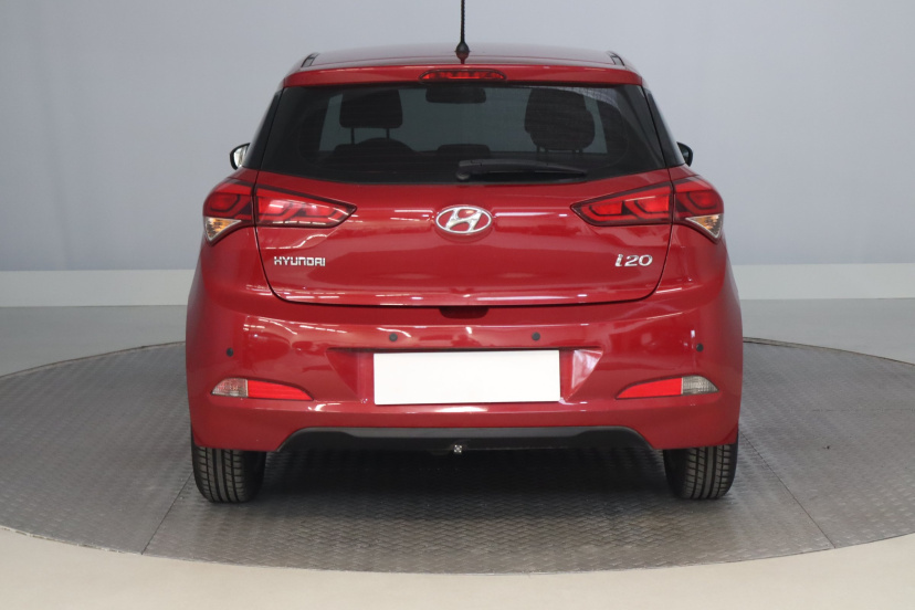 Hyundai i20, 2015