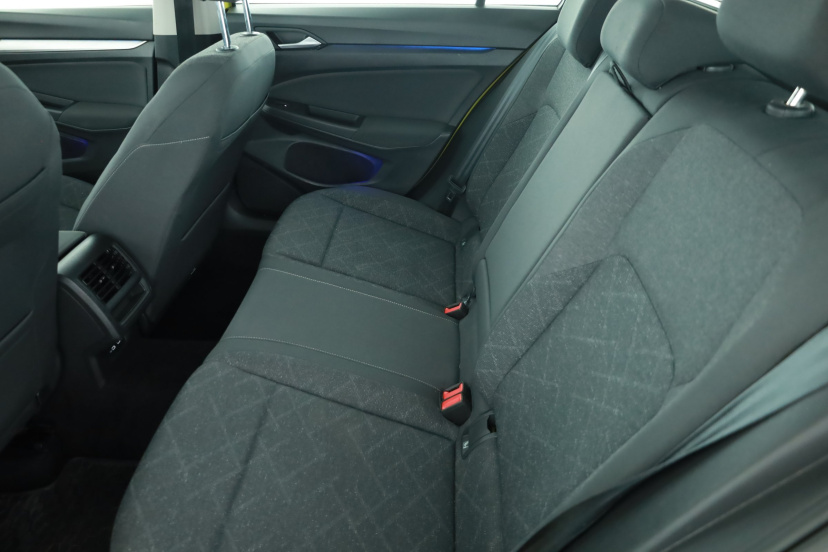 Volkswagen Golf, 2021