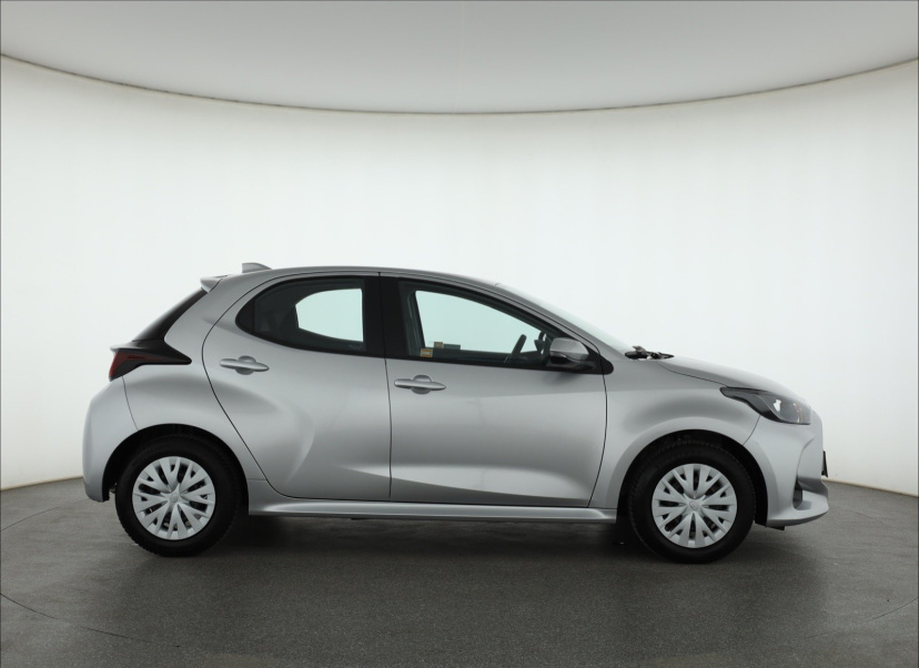 Toyota Yaris, 2024