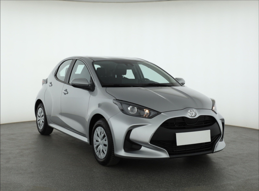 Toyota Yaris, 2024