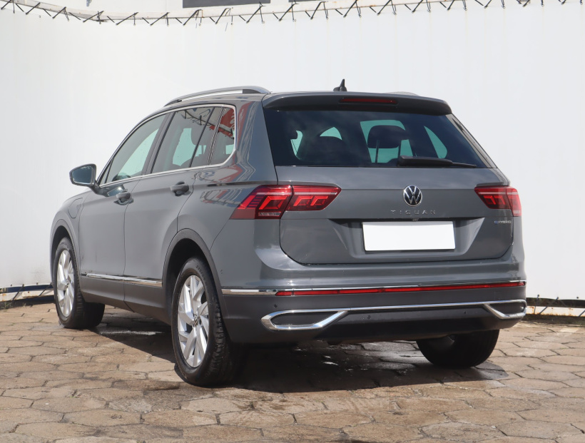 Volkswagen Tiguan, 2021