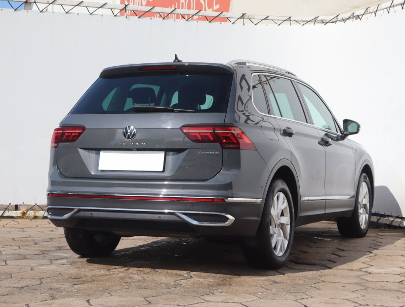 Volkswagen Tiguan, 2021
