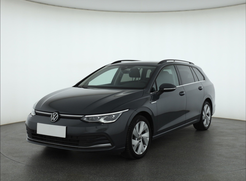 Volkswagen Golf, 2023