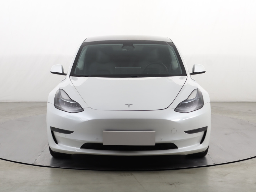 Tesla Model 3, 2021