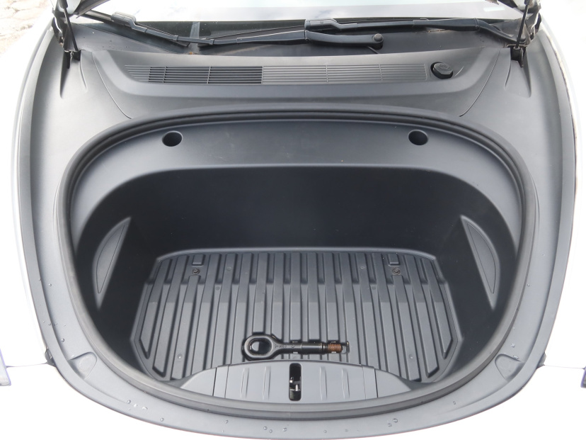 Tesla Model 3, 2021