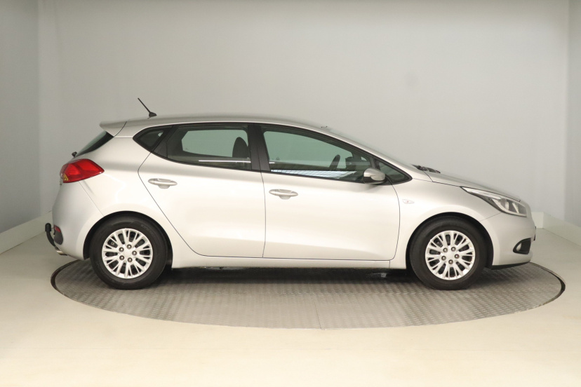 Kia Ceed, 2013
