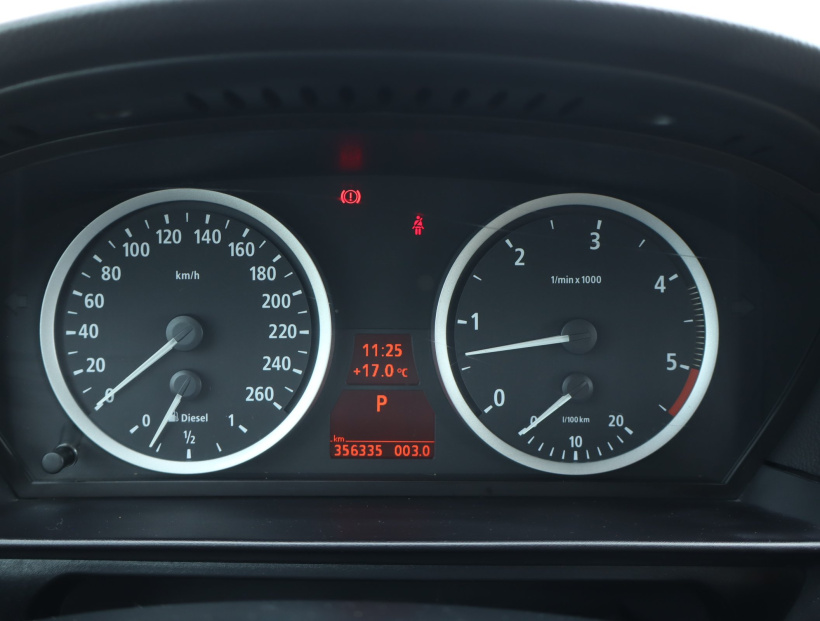 BMW 5, 2004