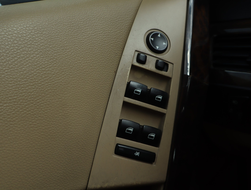 BMW 5, 2004