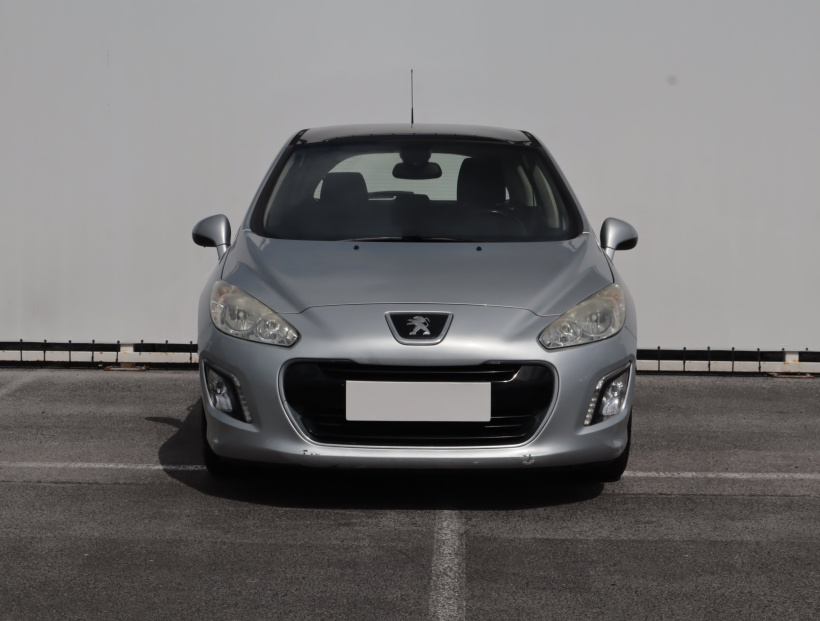 Peugeot 308, 2011