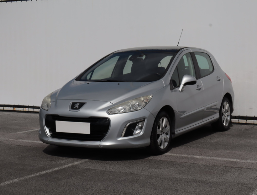 Peugeot 308, 2011