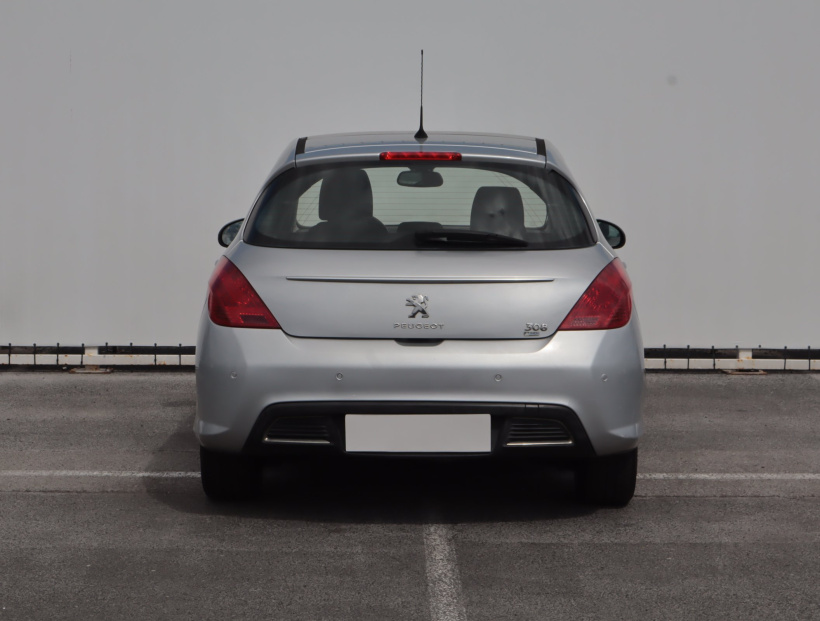 Peugeot 308, 2011
