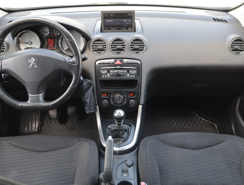 Peugeot 308, 2011