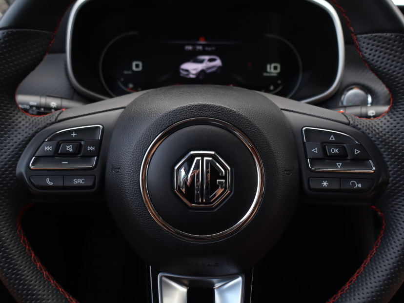 MG ZS SUV, 2024