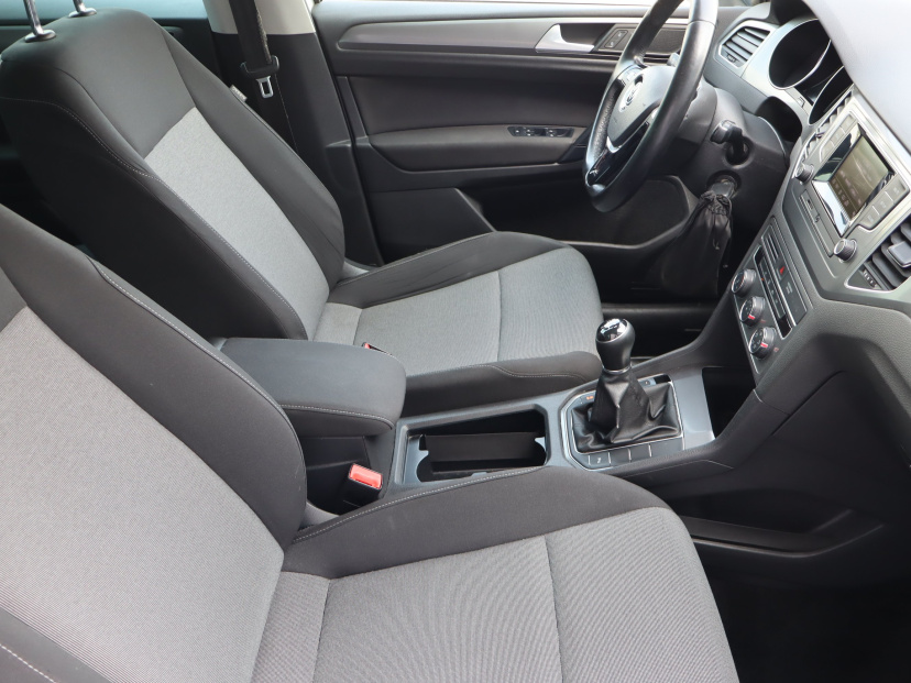 Volkswagen Golf Sportsvan, 2016