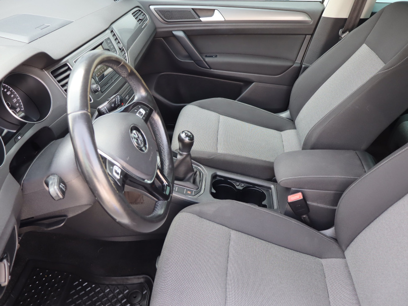 Volkswagen Golf Sportsvan, 2016