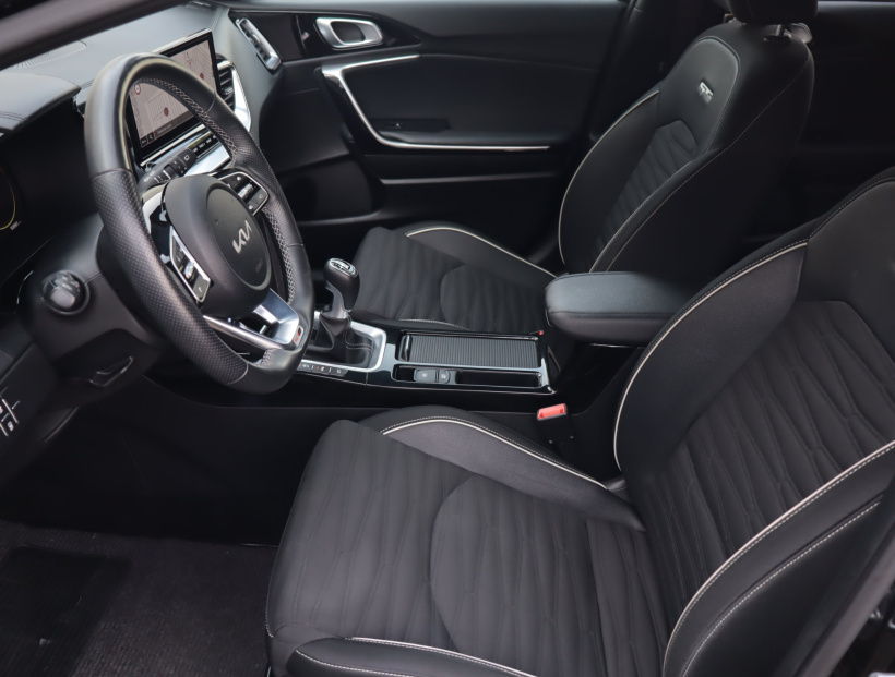 Kia ProCeed, 2022