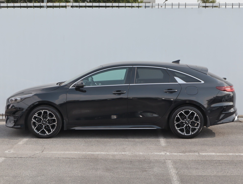 Kia ProCeed, 2022
