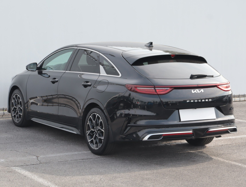 Kia ProCeed, 2022