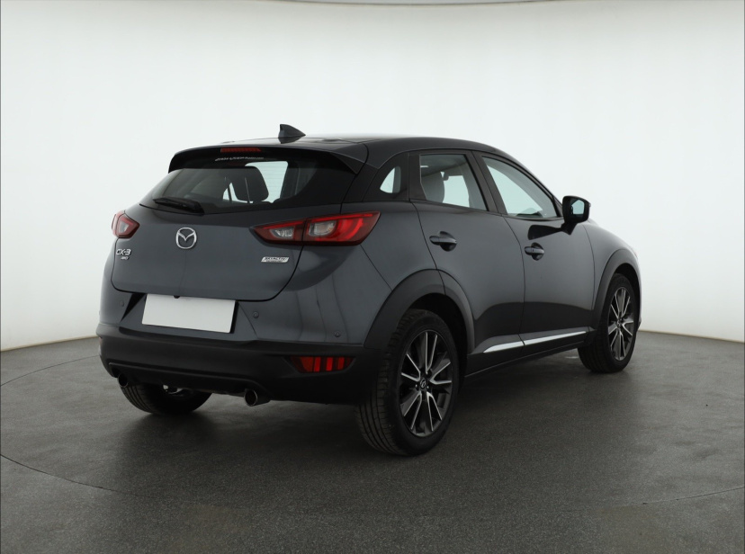 Mazda CX-3, 2015