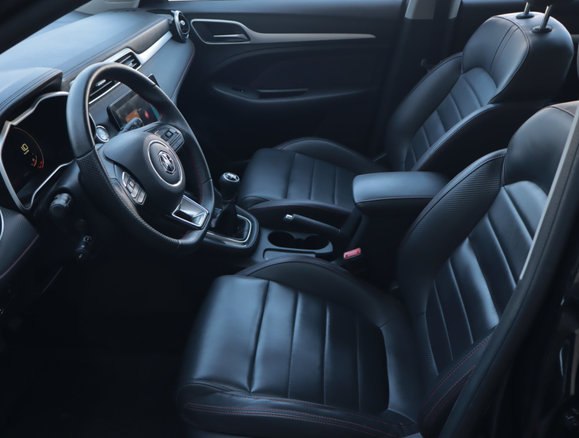 MG ZS SUV, 2023